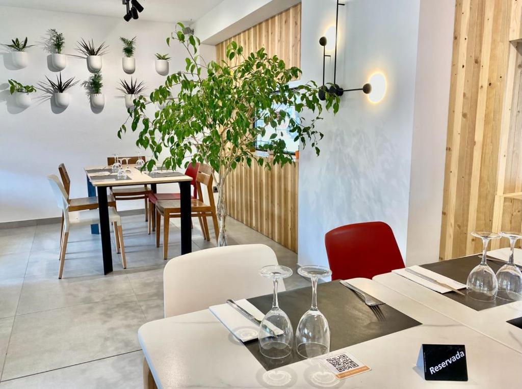 Apartahotel Dos Rios Aínsa Kültér fotó