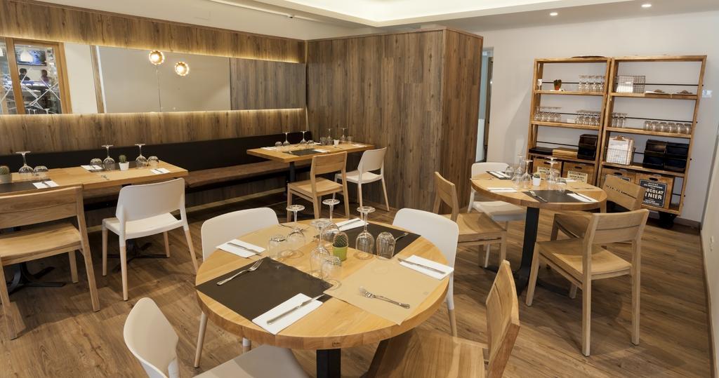 Apartahotel Dos Rios Aínsa Kültér fotó